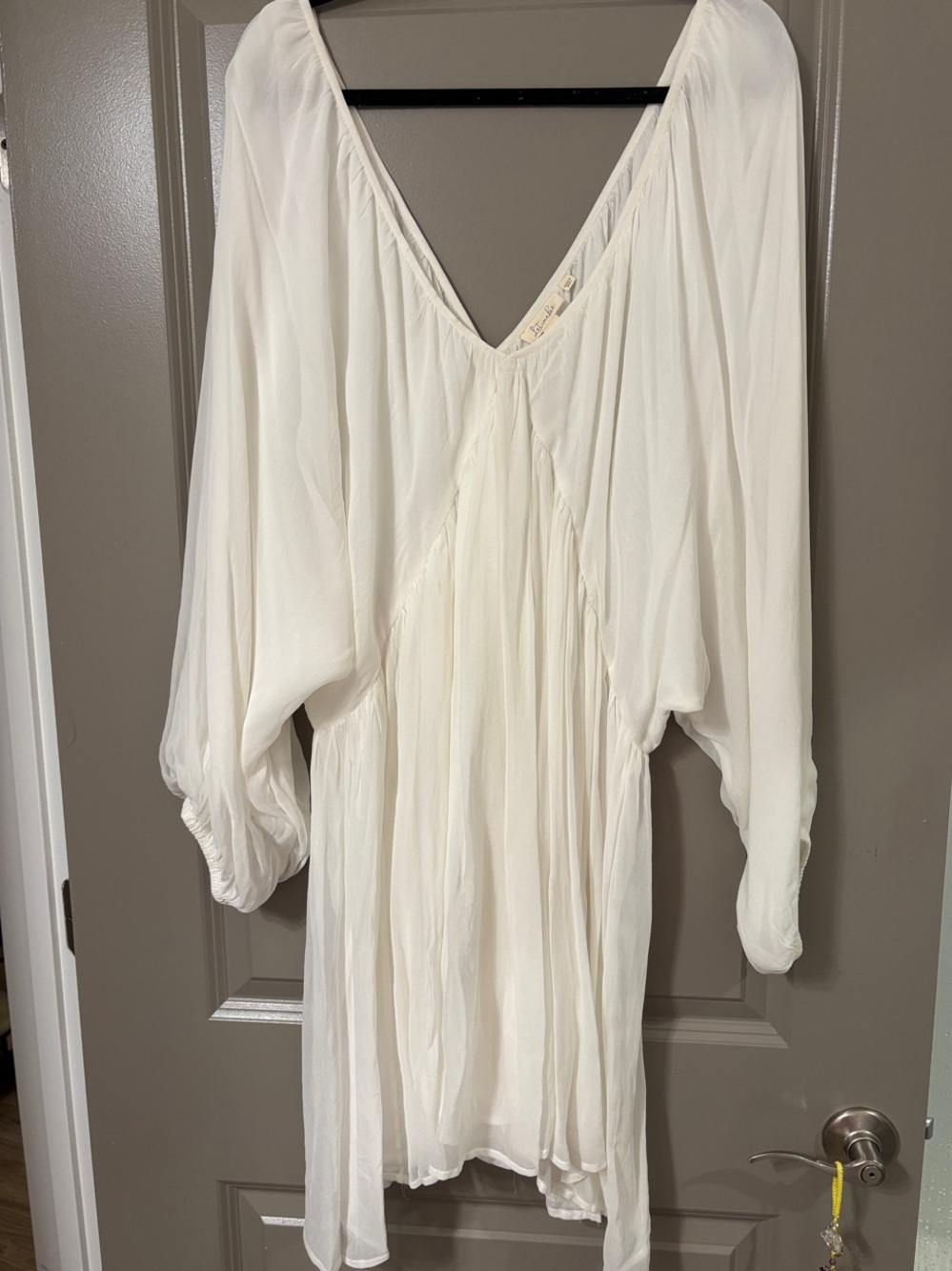Ivory V-Neck Mini Dress with Billow Sleeves